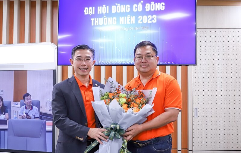 Một số ảnh về Ông Hoàng Việt Anh